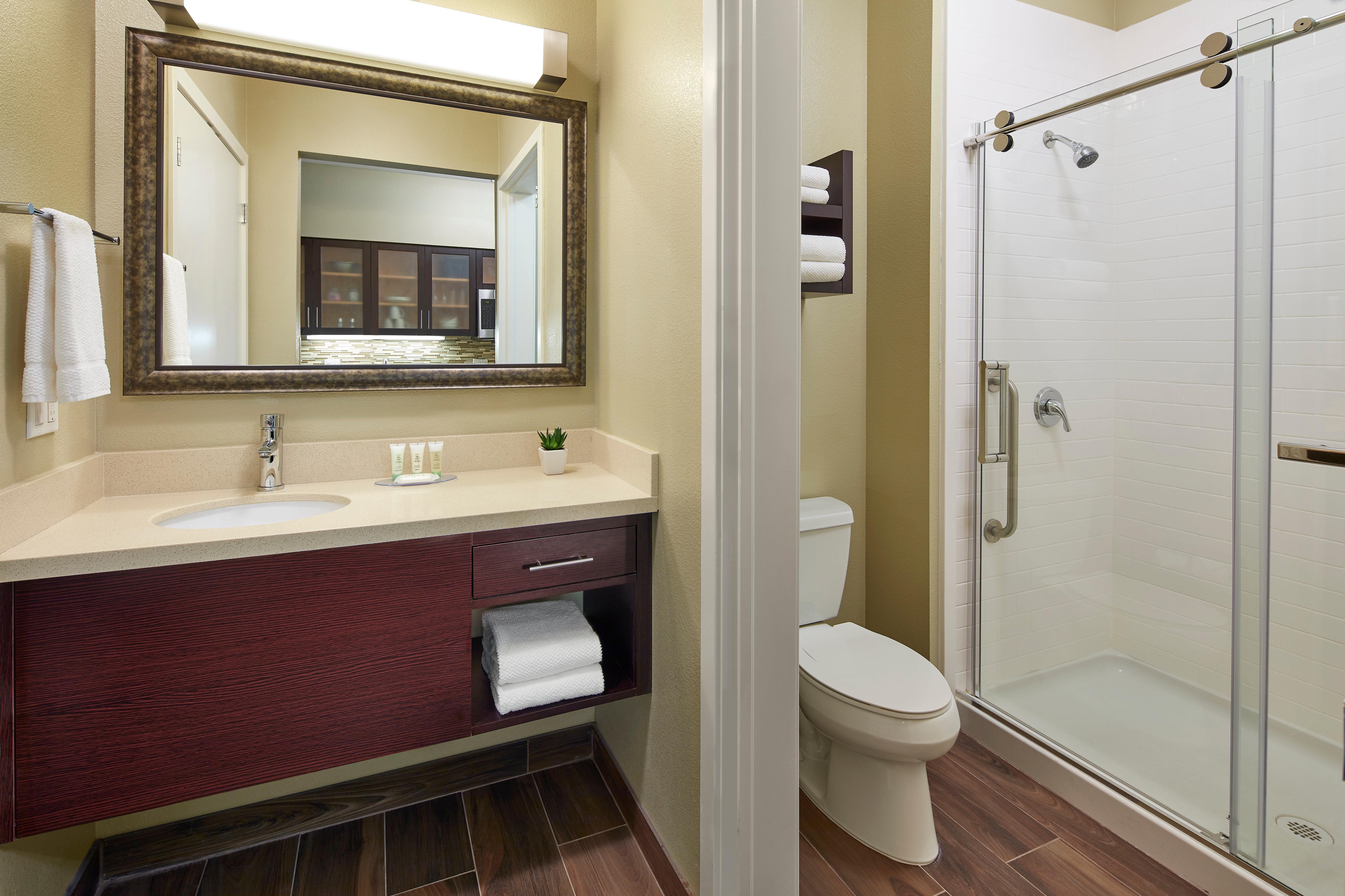 Staybridge Suites Anaheim At The Park By Ihg Bagian luar foto