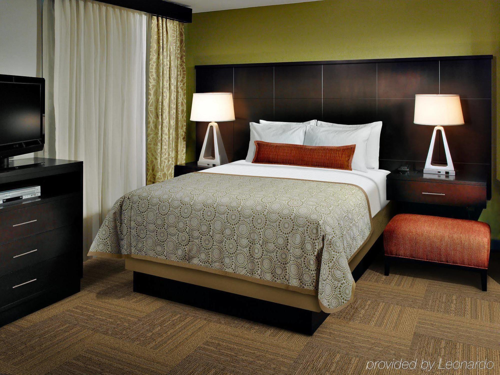 Staybridge Suites Anaheim At The Park By Ihg Bagian luar foto